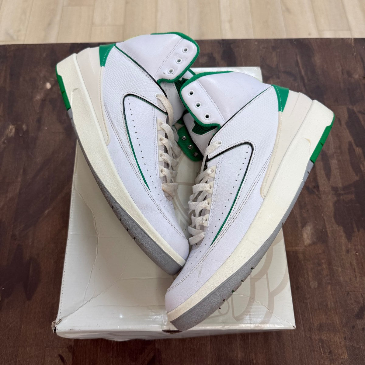 Jordan 2 Retro Lucky Green - Image 1