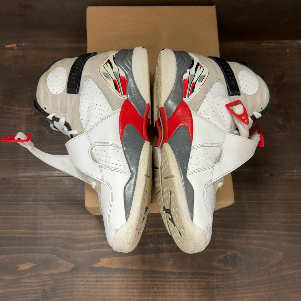 Jordan 8 Retro White True Red (2025) Size 10 (Pre-Owned) - aux