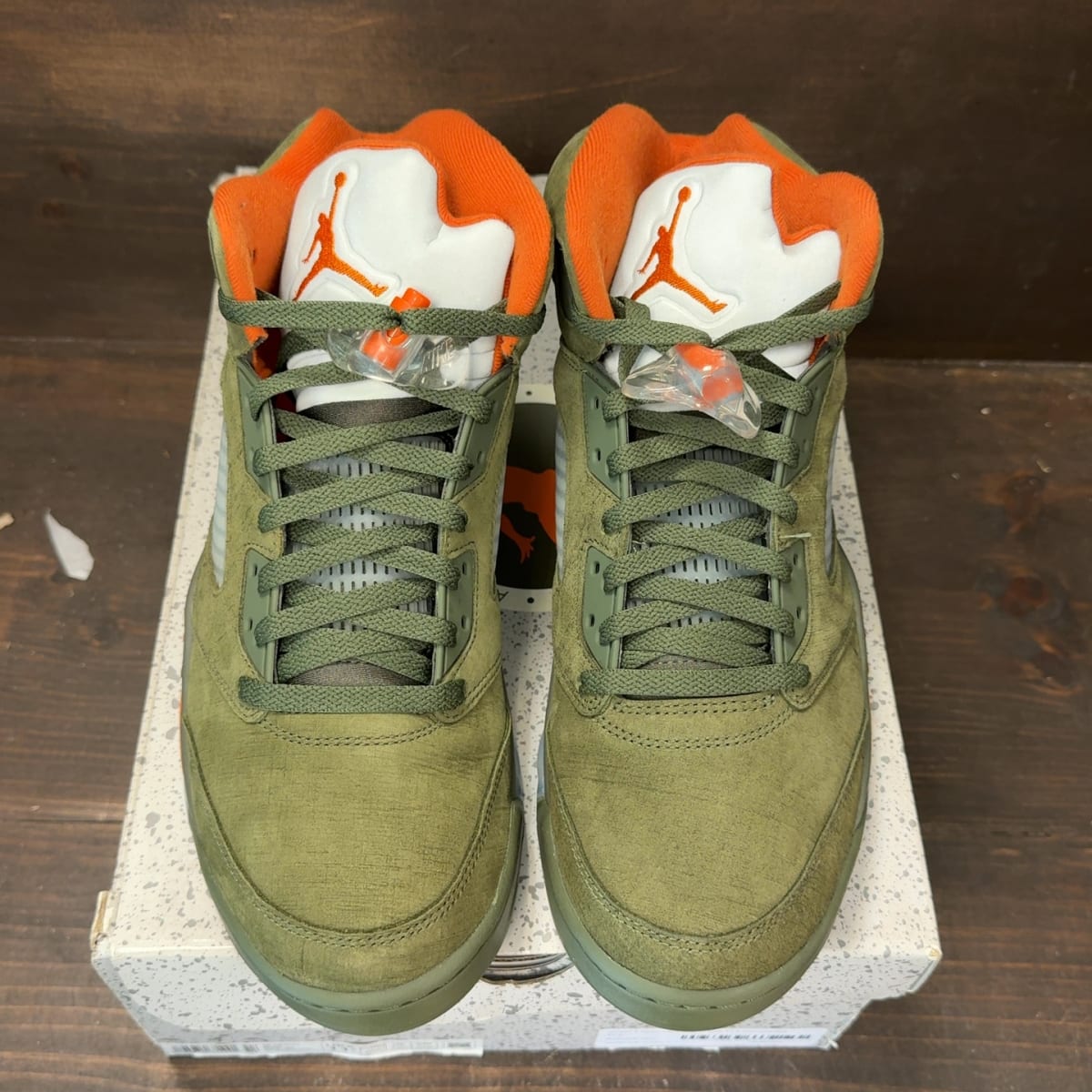 Jordan 5 Retro Olive (2024) Size 11.5 (Pre-Owned) - tag