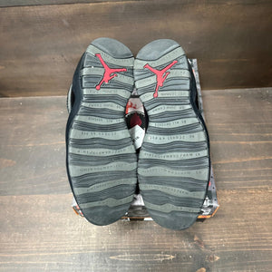 Jordan 10 Retro Shadow (2025) Size 9 (Pre-Owned) - box