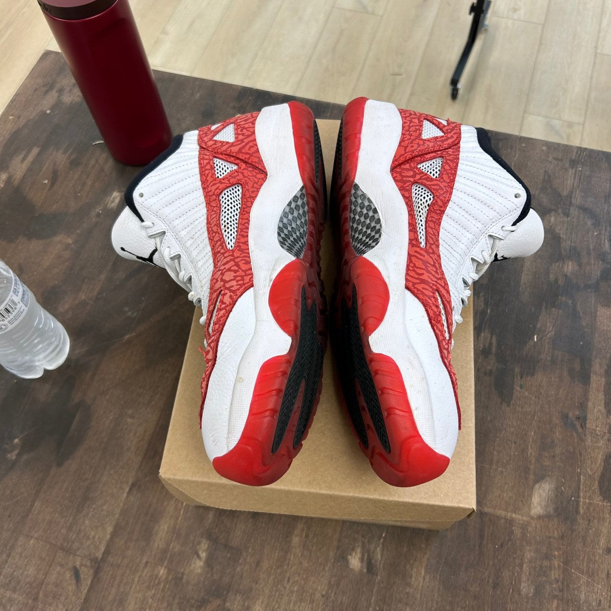 Jordan 11 Retro Low IE White Gym Red Size 12 (Pre-Owned) - Image 3