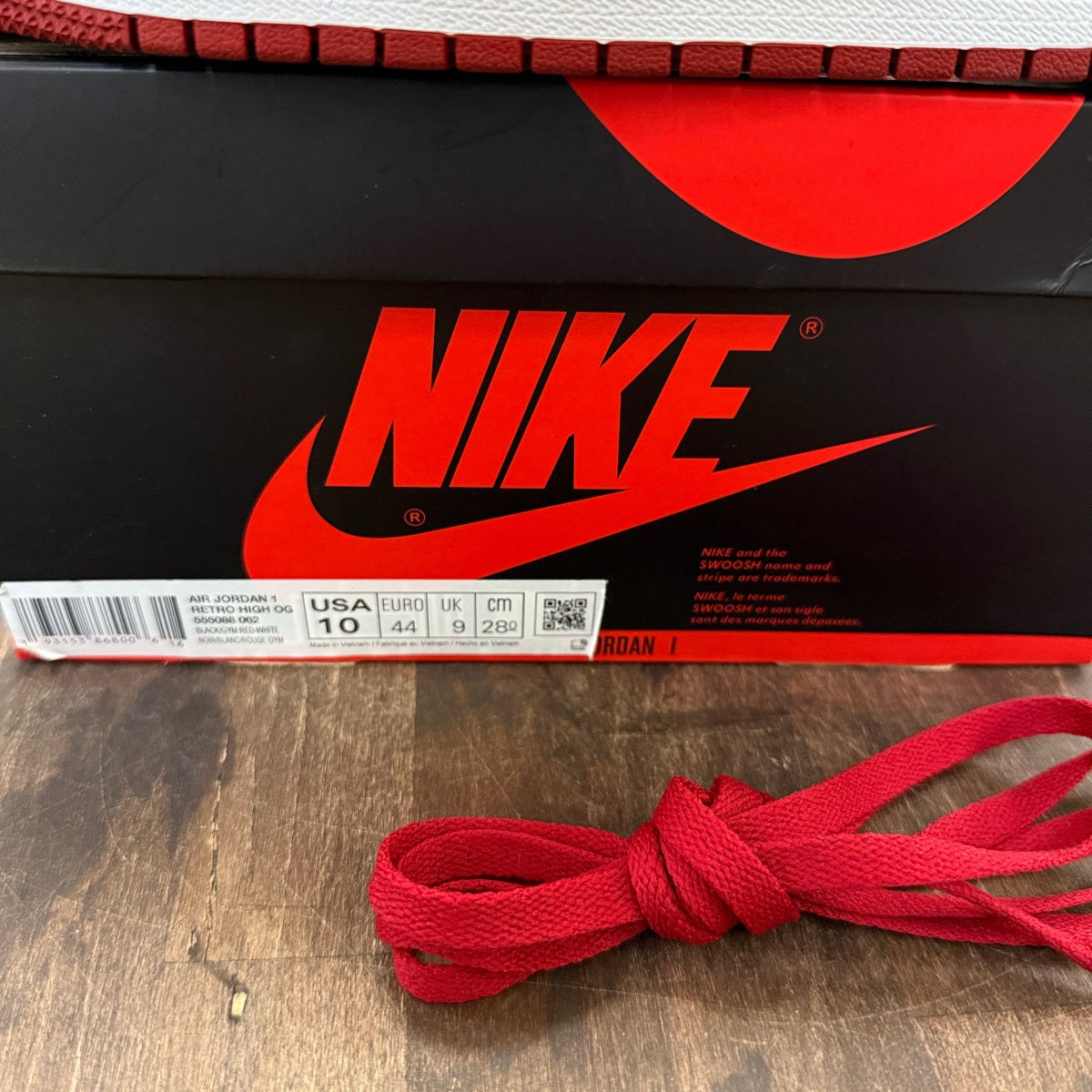 Jordan 1 Retro High Bloodline - Image 6