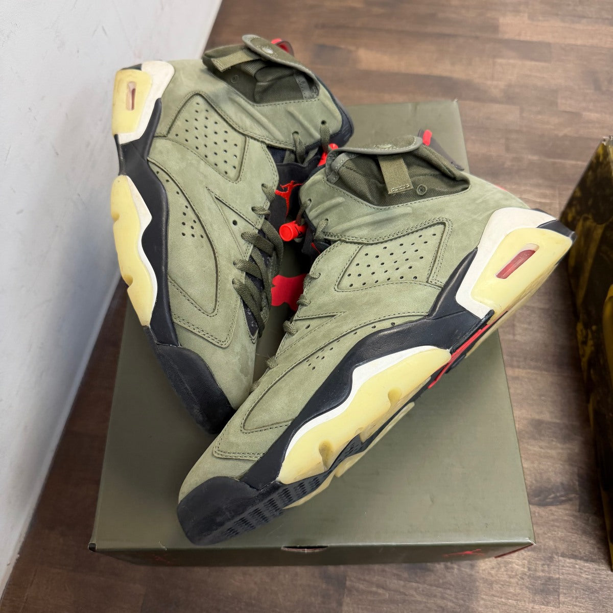Jordan 6 Retro Travis Scott - Image 2