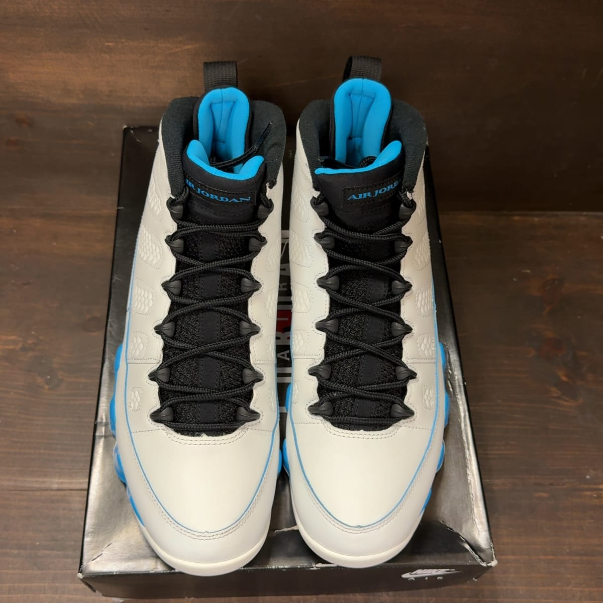 Jordan 9 Retro Powder Blue (2024) Size 10.5 (Pre-Owned) - tag