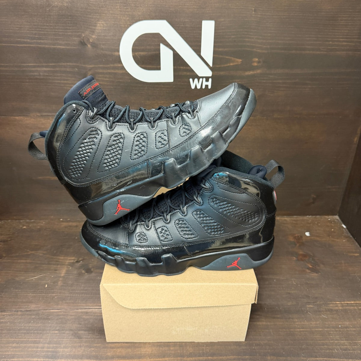 Jordan 9 Retro Bred Patent Size 11 (Pre-Owned) - Image 1