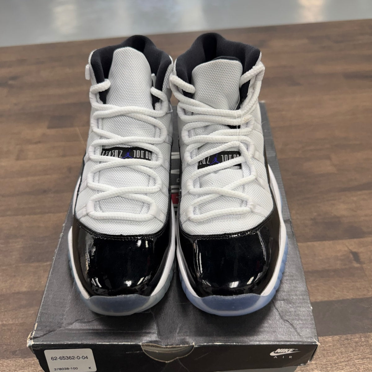 Jordan 11 Retro Concord (2018) (GS) - Image 3