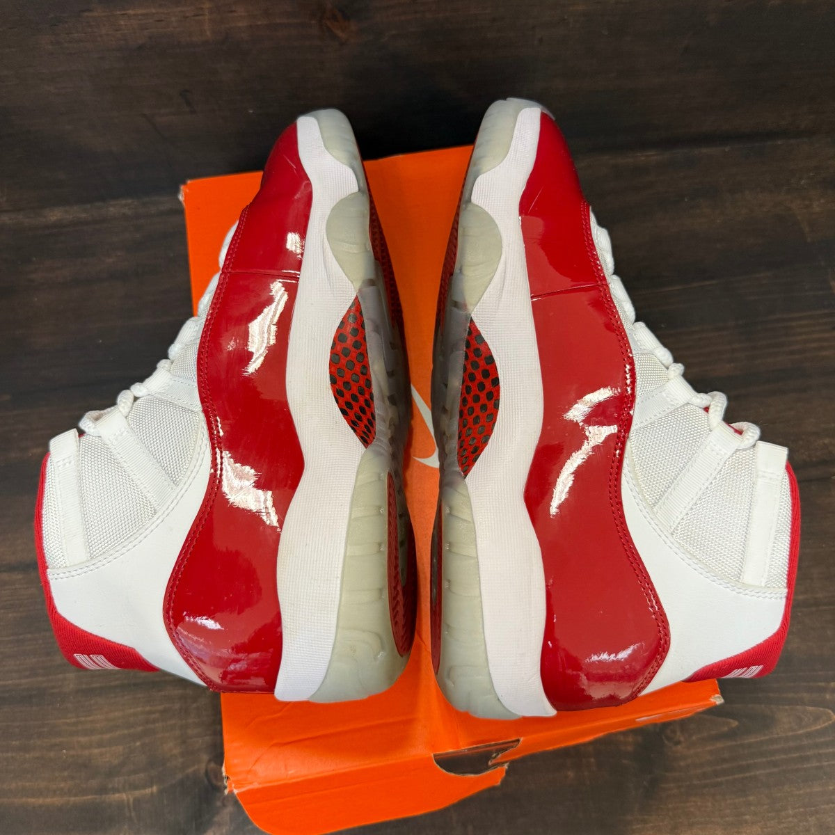 Jordan 11 Retro Cherry (2022) Size 9 (Pre-Owned) - Image 4