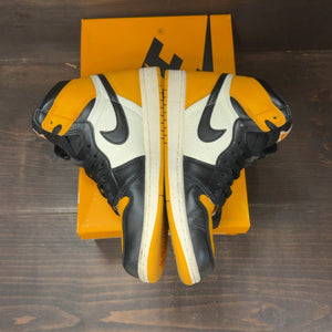 Jordan 1 Retro High OG Taxi Size 8 (Pre-Owned) - aux