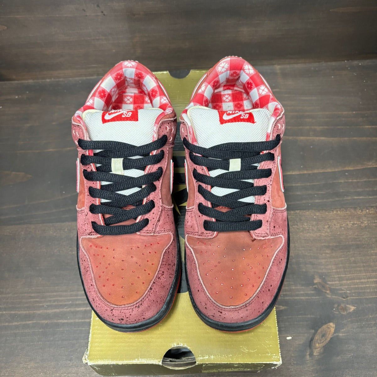 Nike SB Dunk Low Concepts Red Lobster Size 8.5 (Pre-Owned)