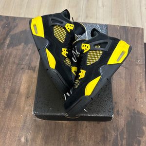 Jordan 4 Retro Thunder (2023) (GS) - Image 1