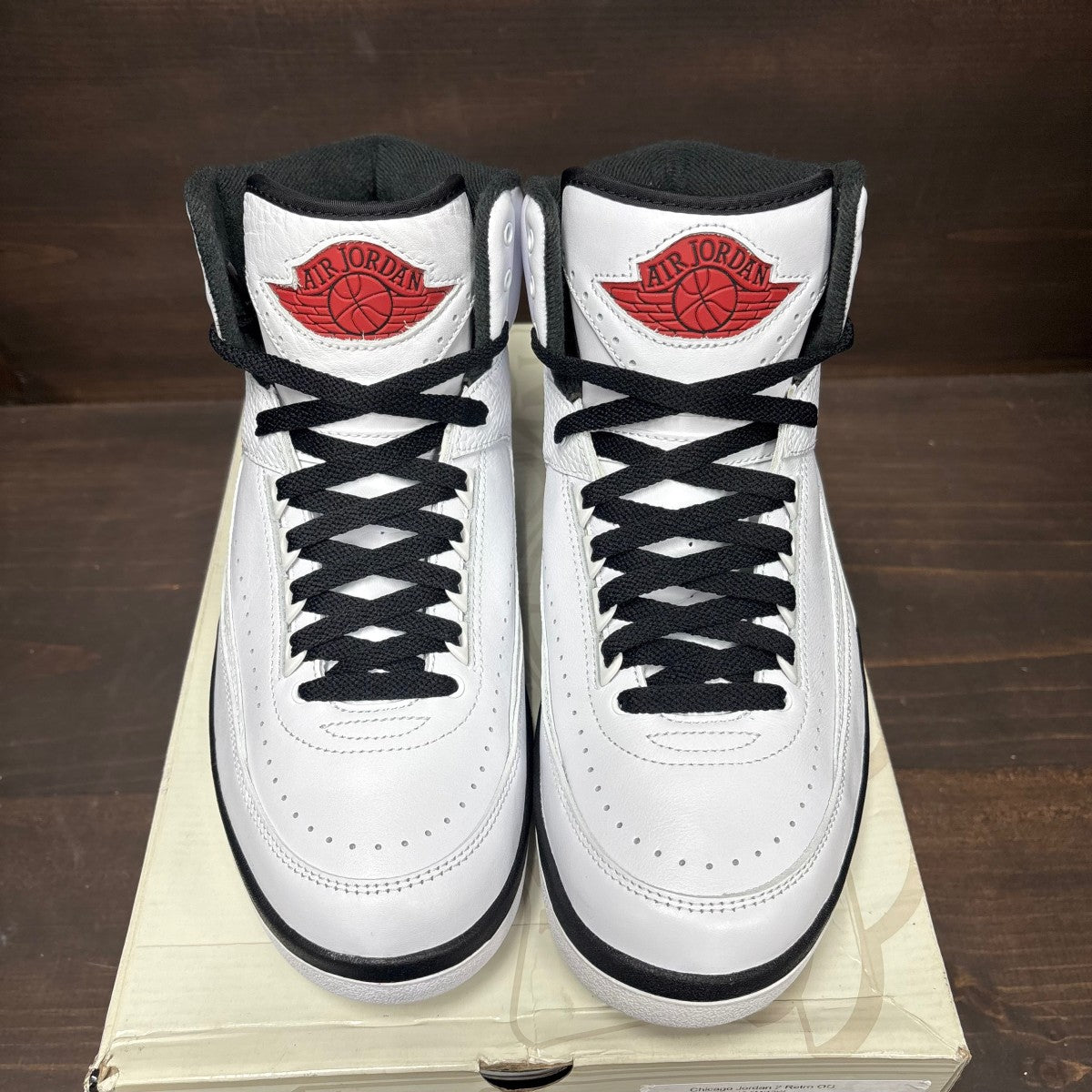 Jordan 2 Retro OG Chicago (2022) - Image 3