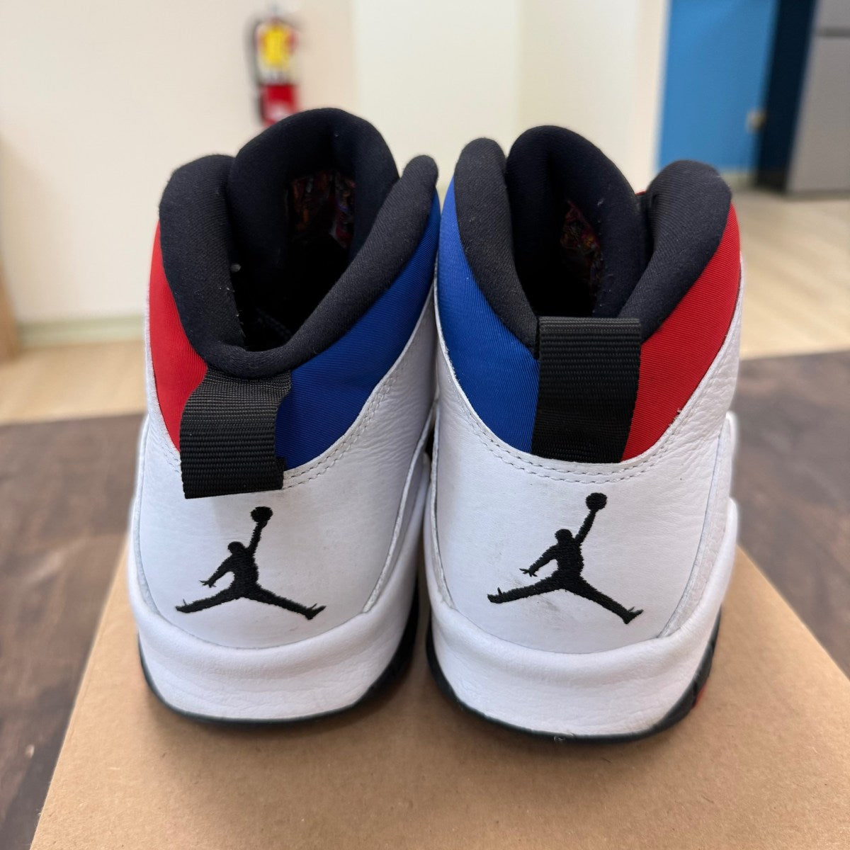 Jordan 10 Retro Russell Westbrook Class of 2006 Size 9 (Pre-Owned) - Image 3