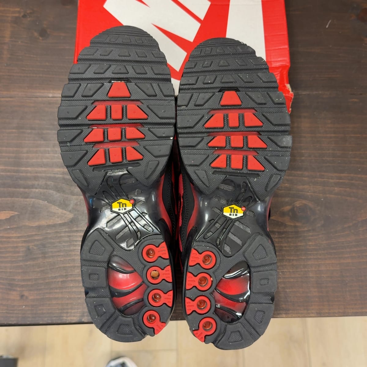 Nike Air Max Plus Bred Reflective Size 9 (Pre-Owned) - aux