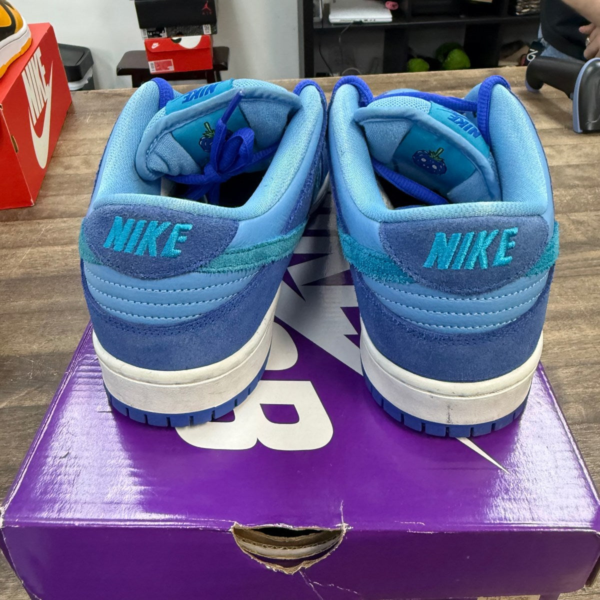 Nike SB Dunk Low Blue Raspberry - Image 4
