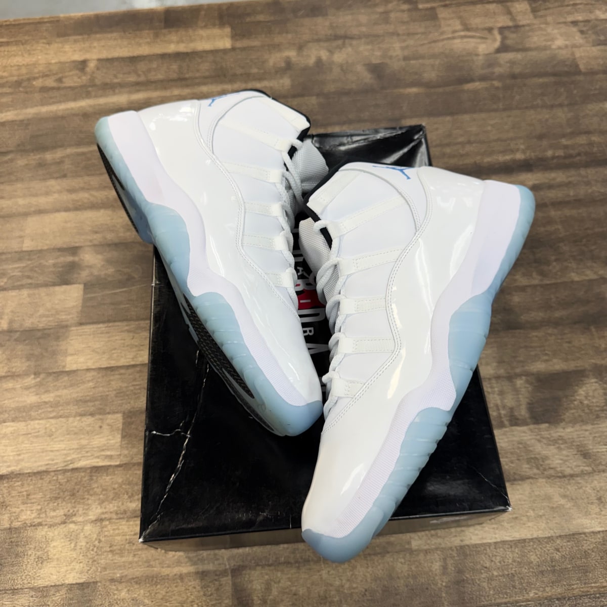 Jordan 11 Retro Legend Blue (2024) - Image 1