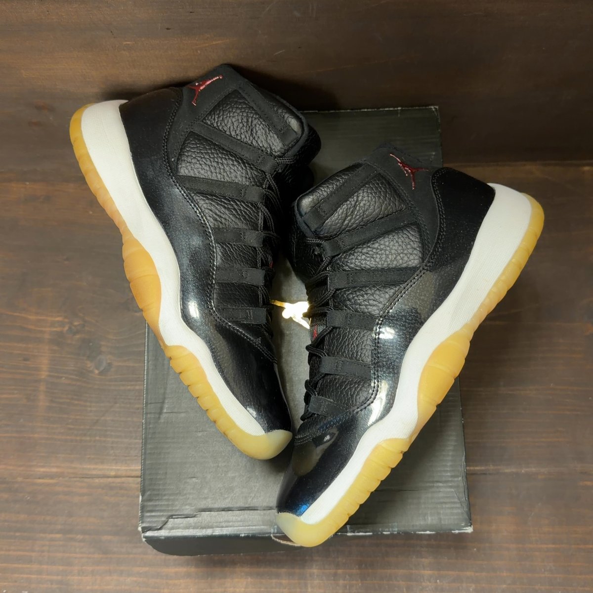 Jordan 11 Retro 72-10 (GS) Size 7Y (Pre-Owned) - back