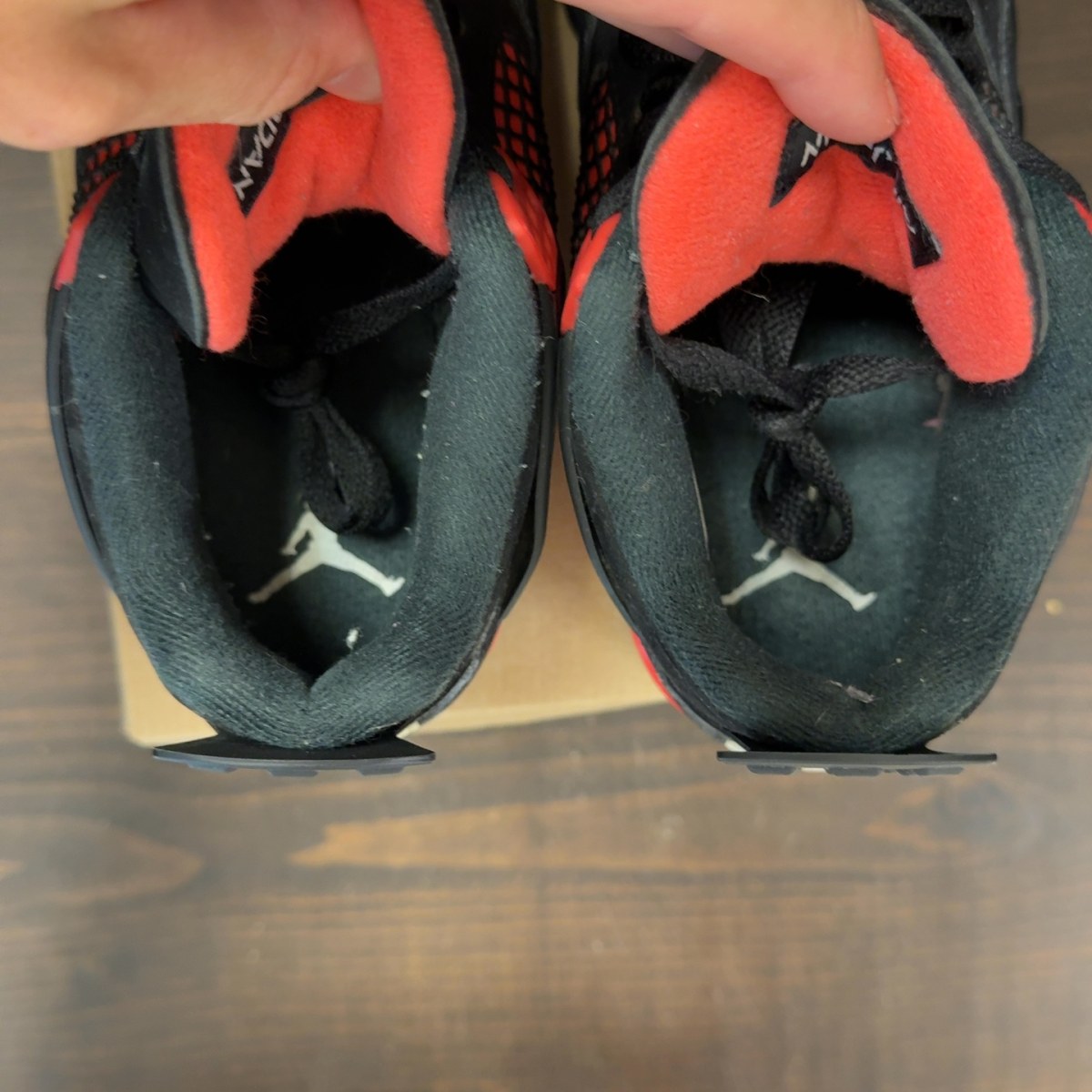 Jordan 4 Retro Red Thunder Size 7.5 (Pre-Owned) - Image 6