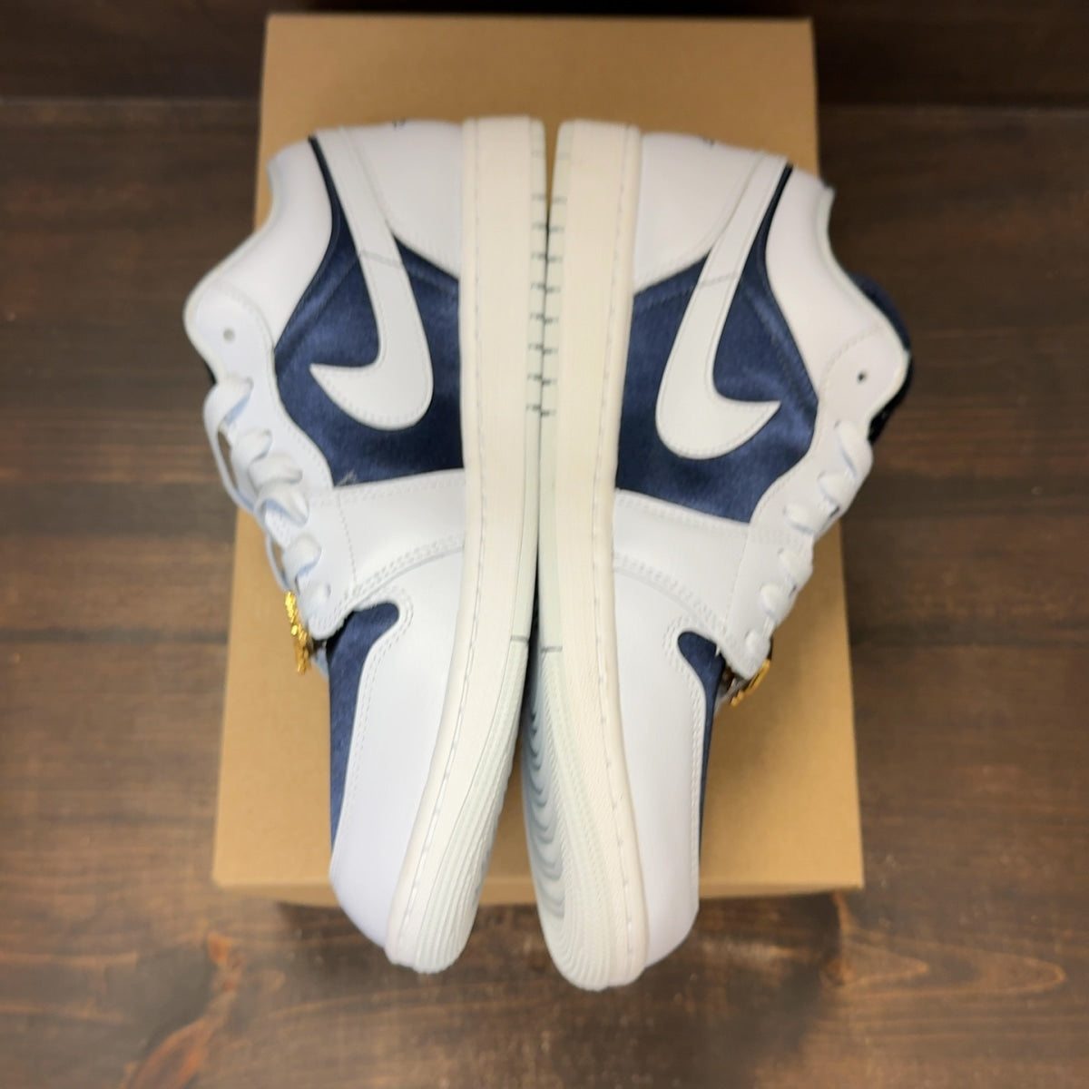 Jordan 1 Low SE Football Grey White Gym Red Midnight Navy (Women's) Size 11.5W - Image 4