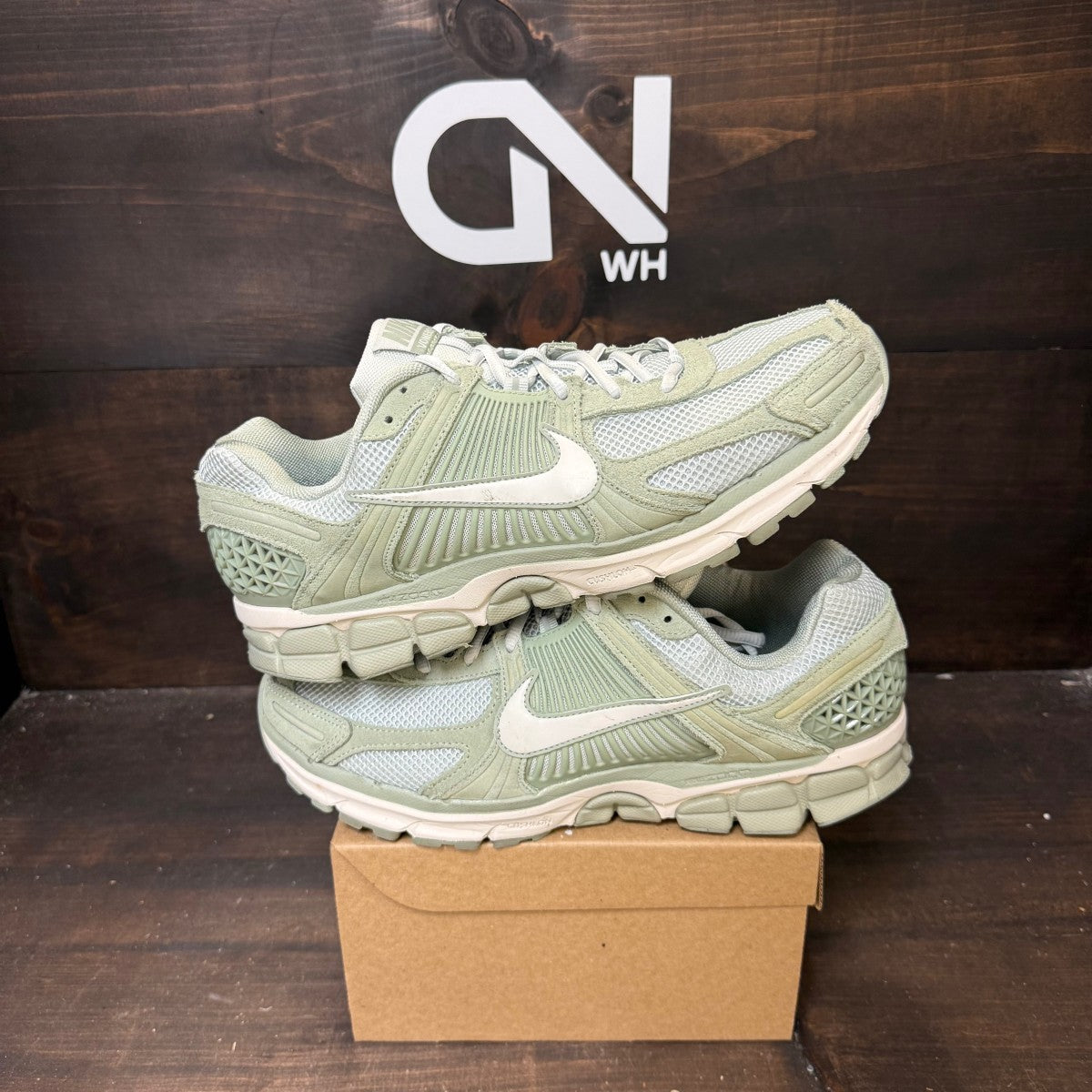Nike Zoom Vomero 5 Jade Horizon Size 12 (Pre-Owned) - Image 1