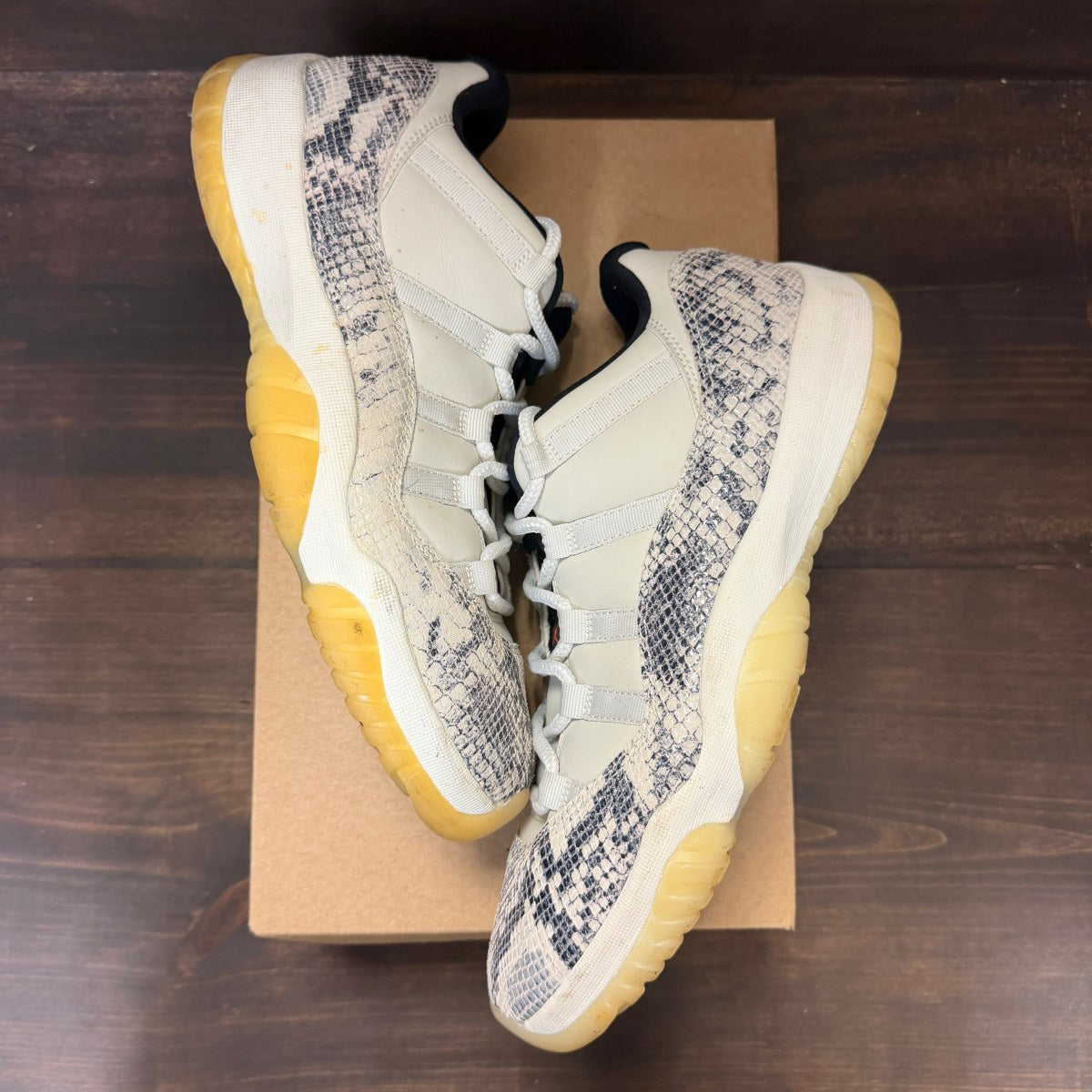Jordan 11 Retro Low Snake Light Bone Size 11 (Pre-Owned) - Image 2