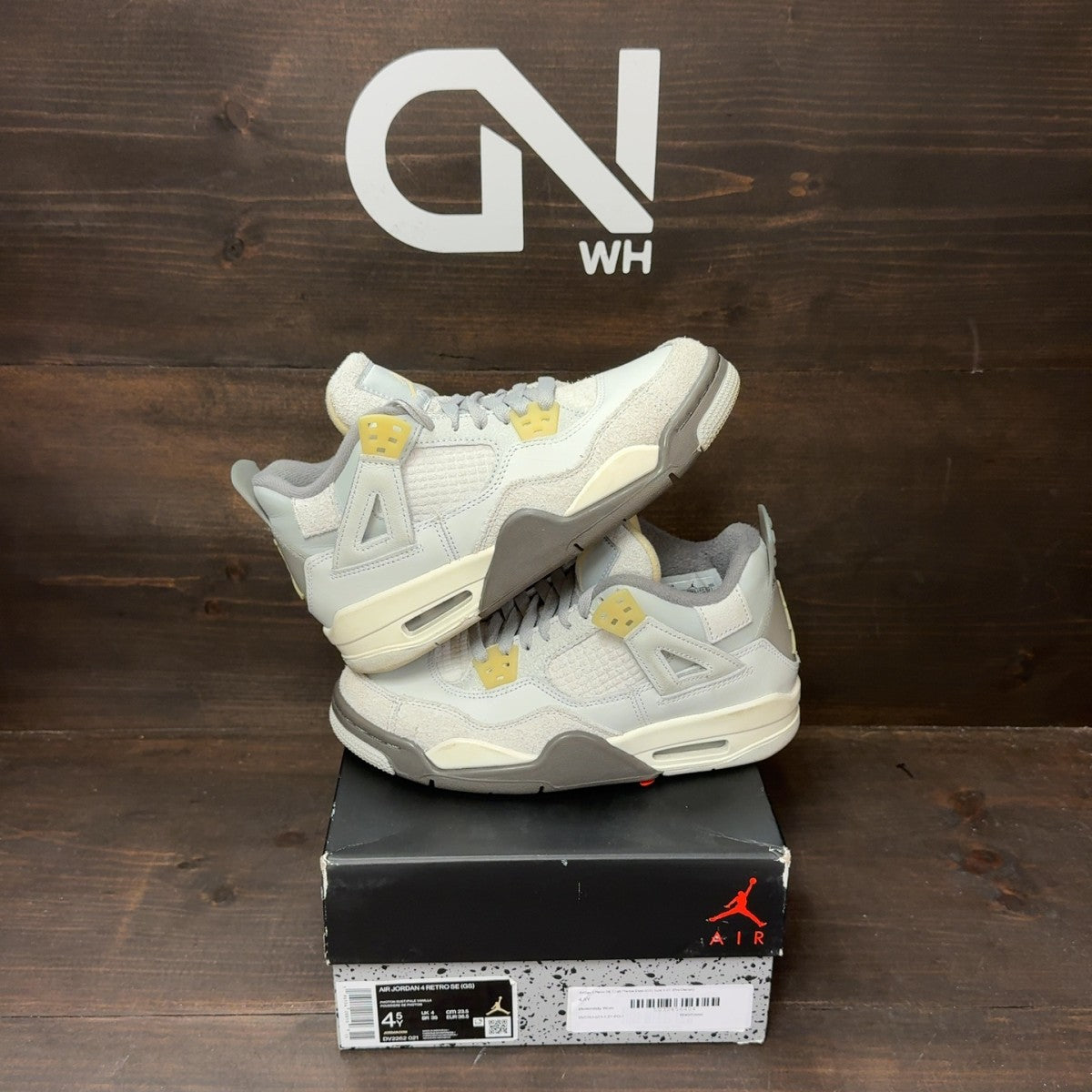 Jordan 4 Retro SE Craft Photon Dust (GS) - Image 1
