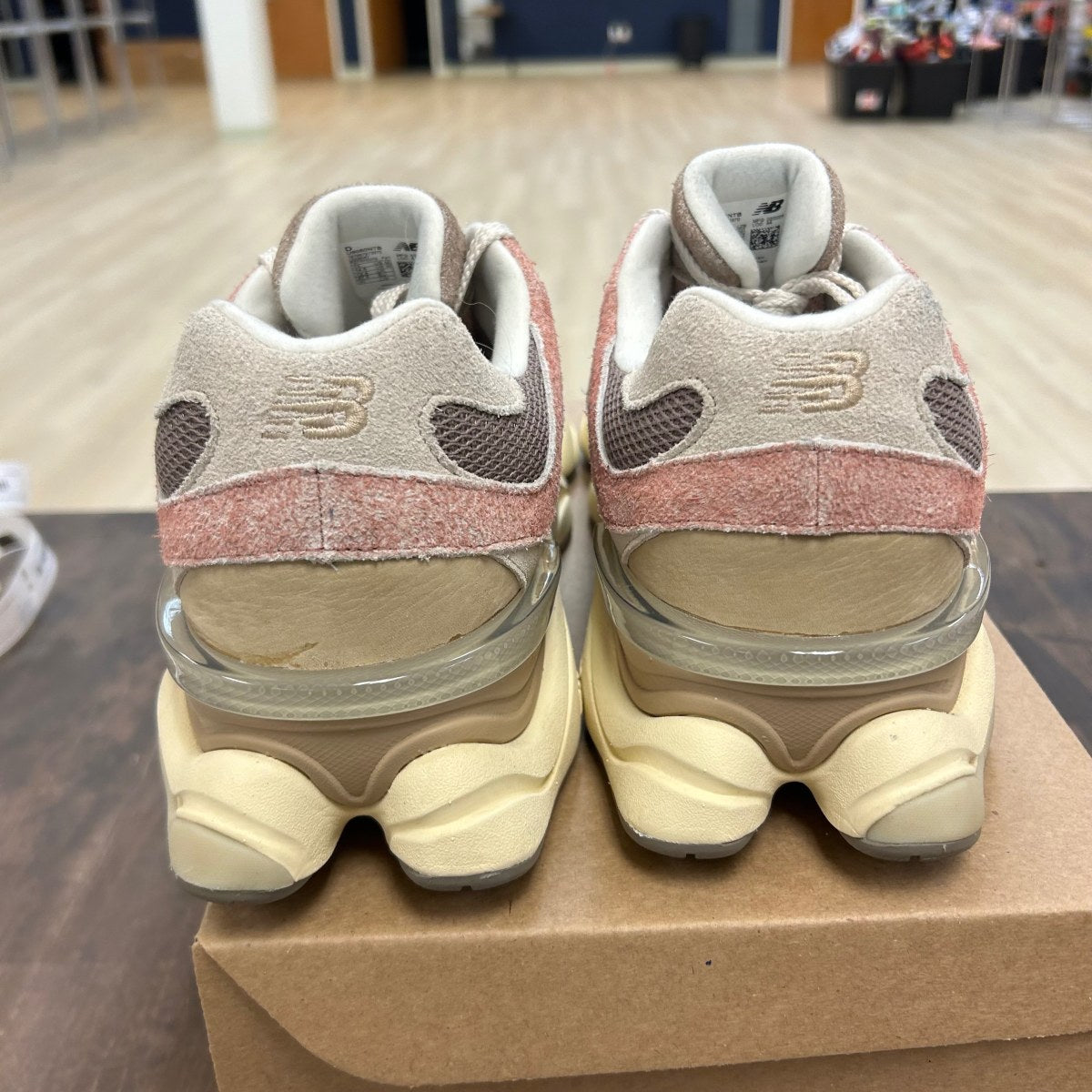 New Balance 9060 Landslide Mushroom Size 13 (Pre-Owned) - Image 4