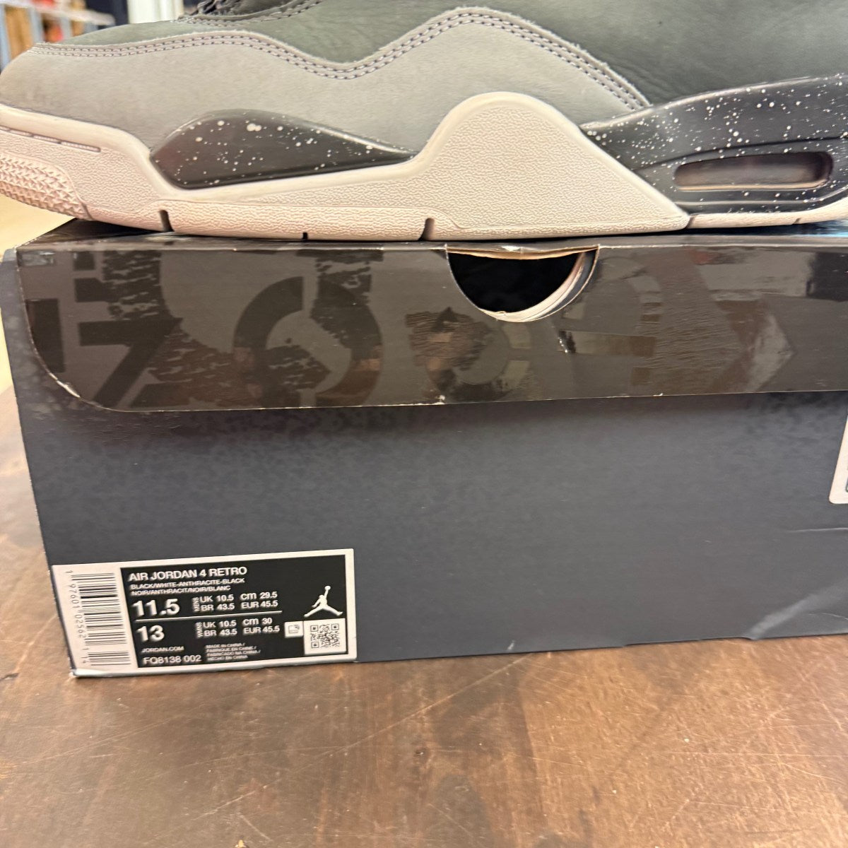 Jordan 4 Retro Fear (2024) - Image 6