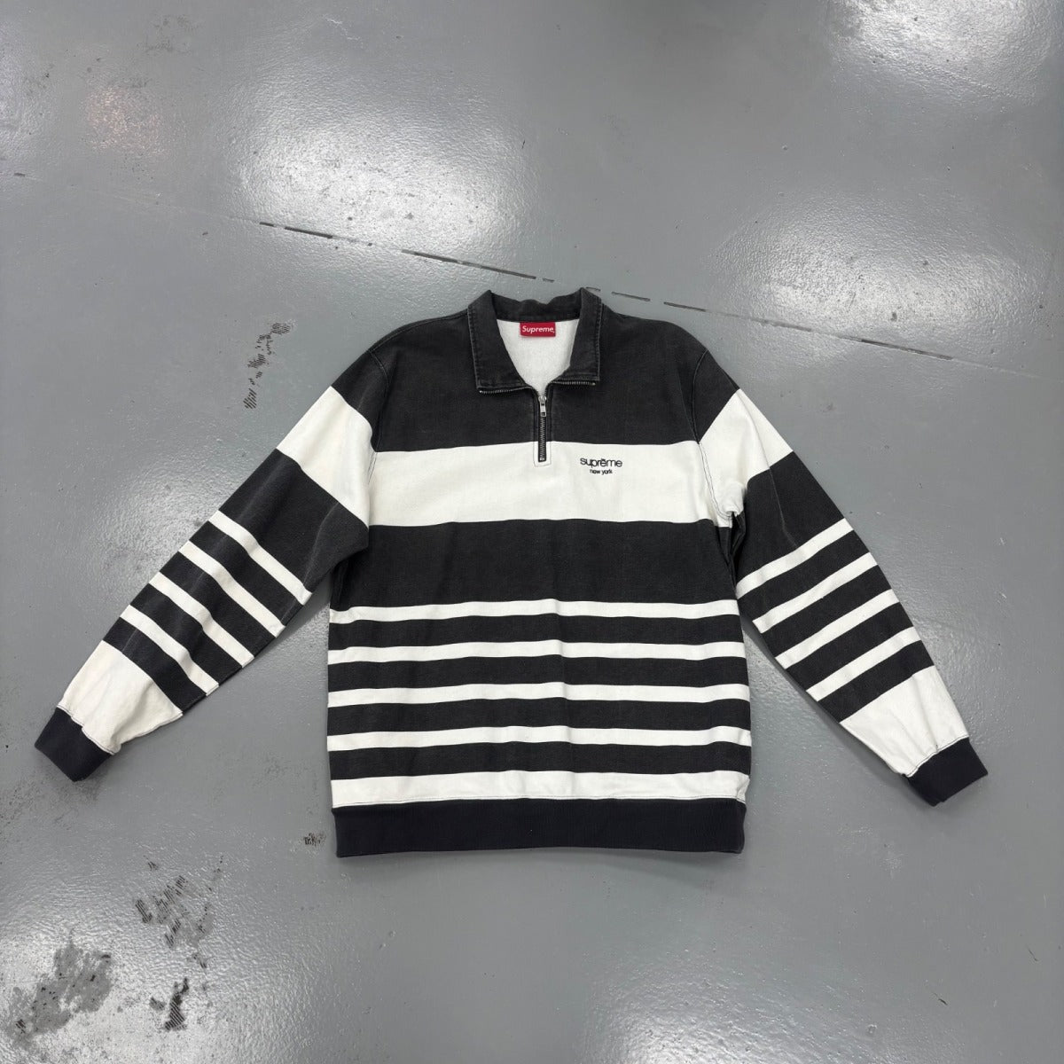 Supreme Printed Stripe Half Zip Sweat Black Size L (Pre-Owned) - Image 1