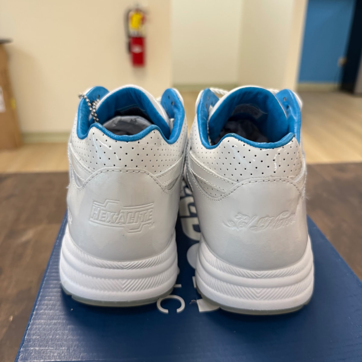 Shoe Gallery x Reebok Ventilator 'El Mariel' Size 8.5 (Pre-Owned) - Image 2