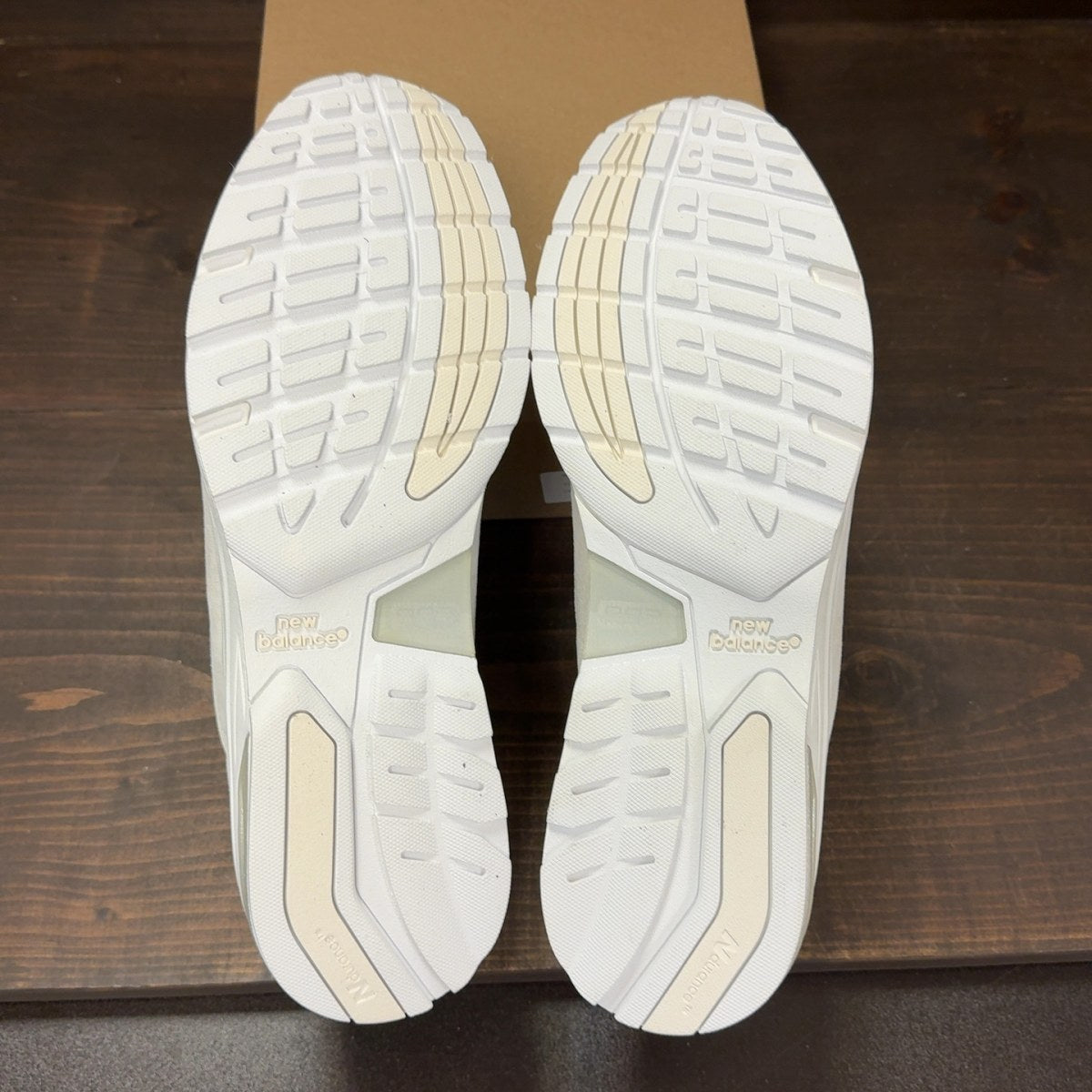New Balance 992 MiUSA White Reflection Size 12 (Pre-Owned) - Image 8