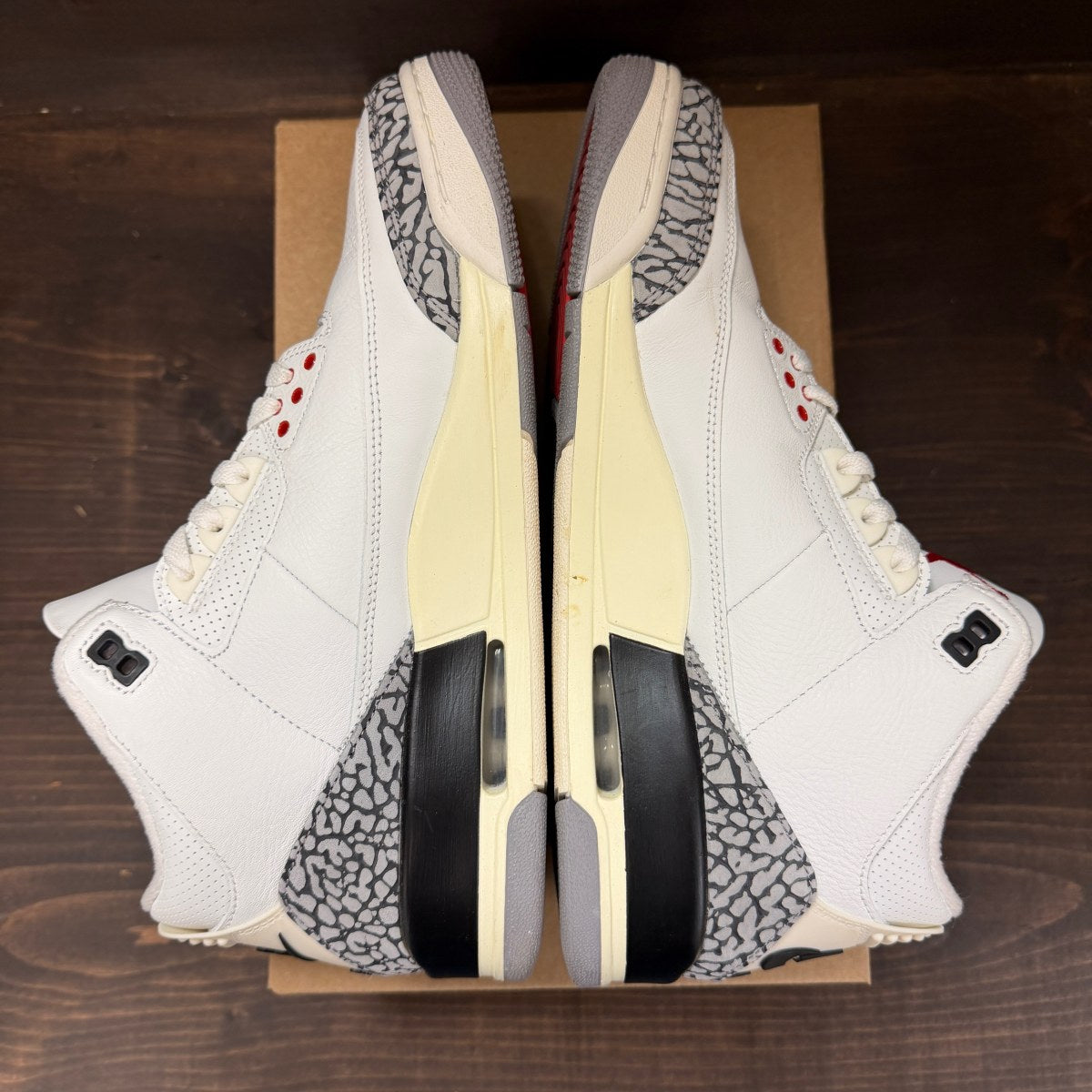 Jordan 3 Retro White Cement Reimagined Size 11 (Pre-Owned) - Image 6