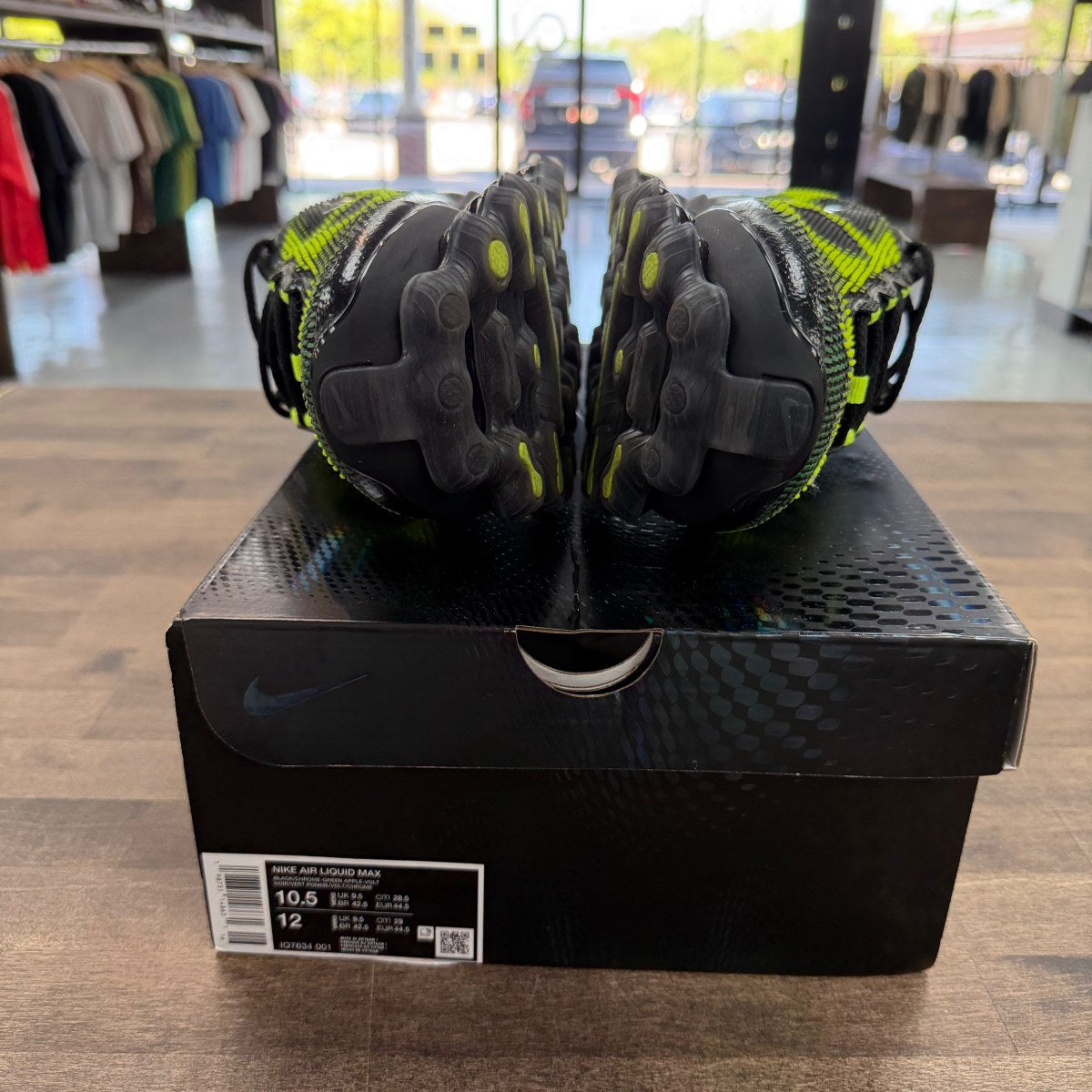 Nike Air Liquid Max Black Green Apple - Image 6