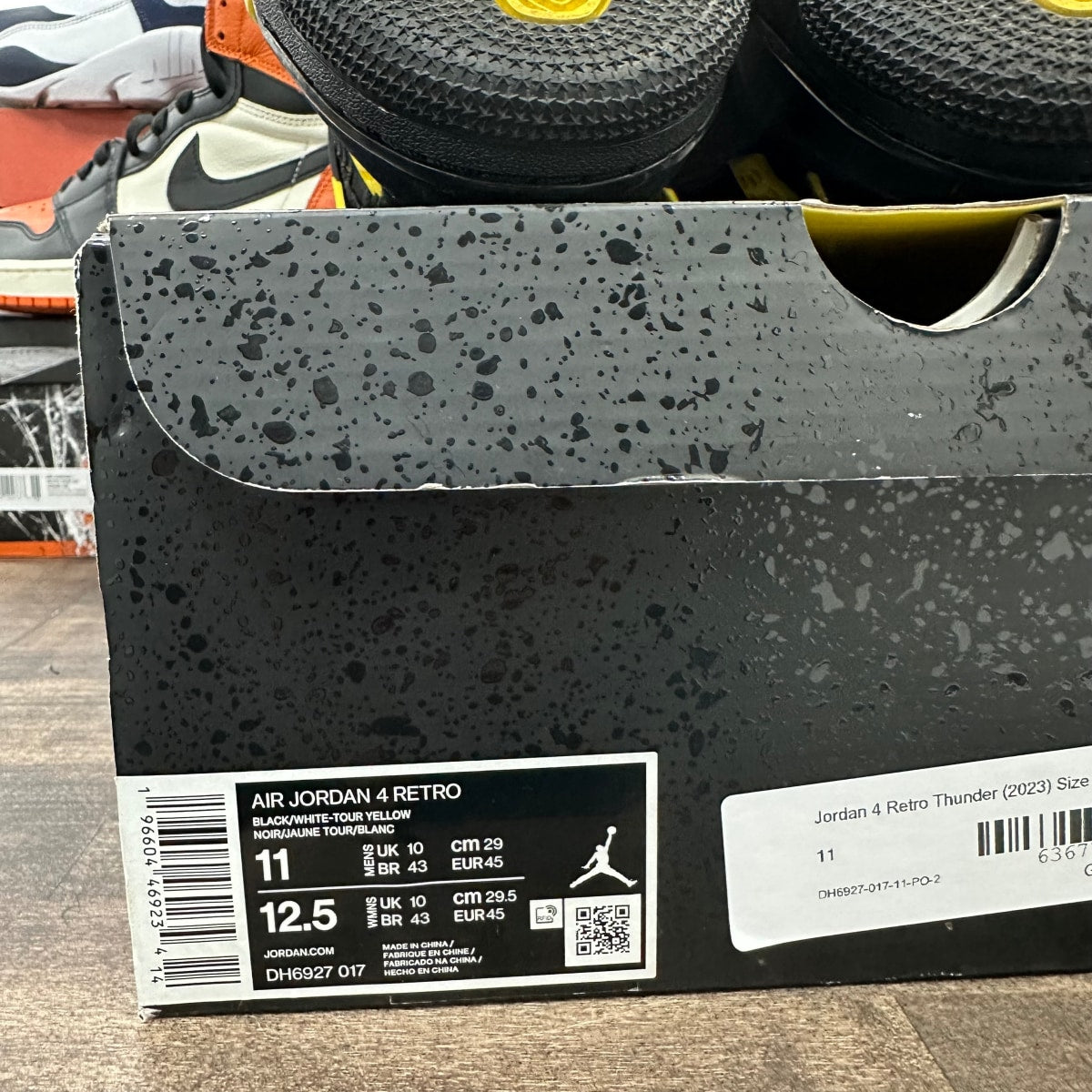 Jordan 4 Retro Thunder (2023) - Image 6