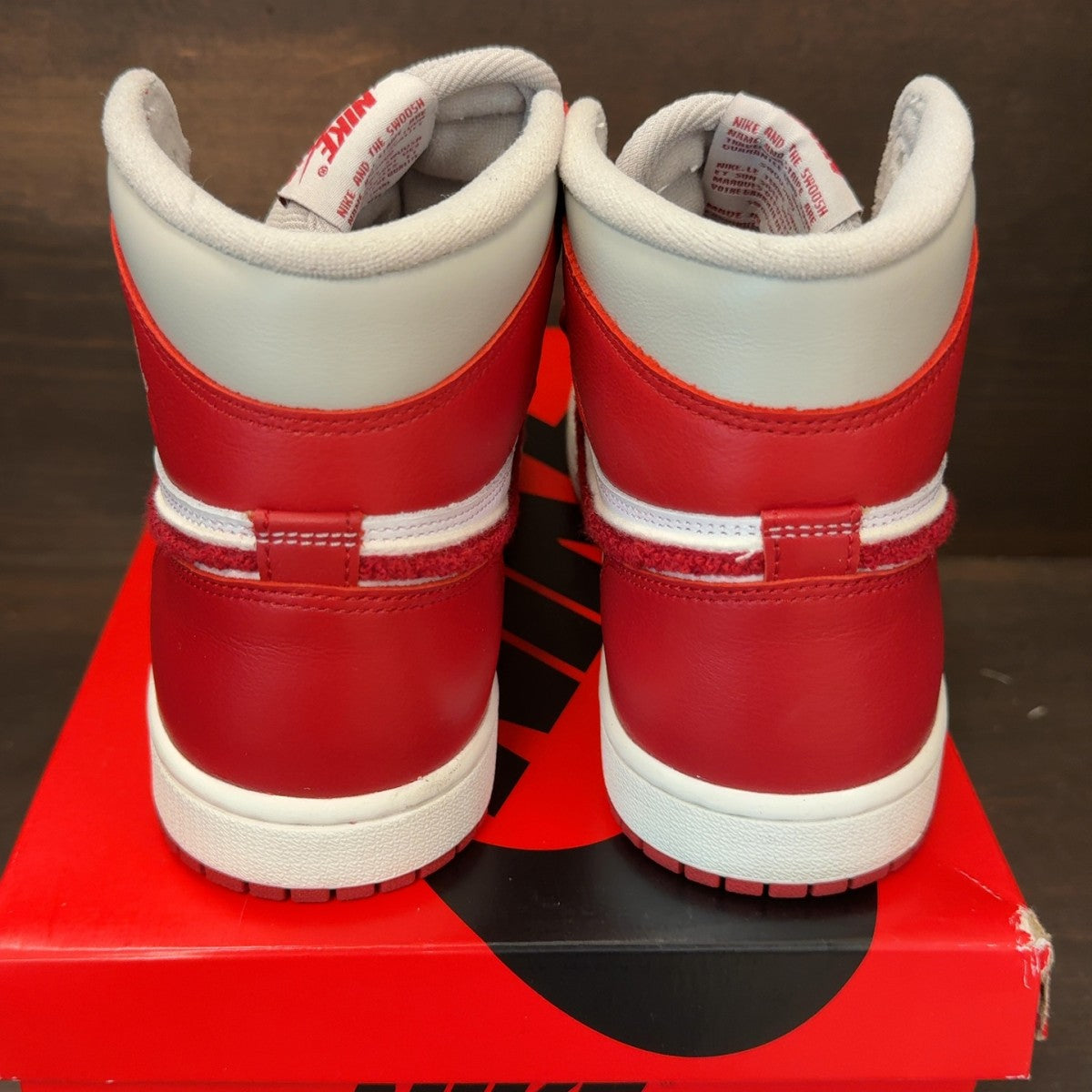 Jordan 1 Retro High OG Varsity Red (Women's) - Image 5