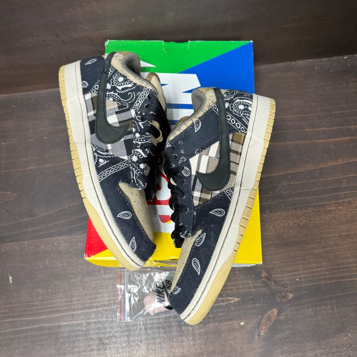 Nike SB Dunk Low Travis Scott - Image 4