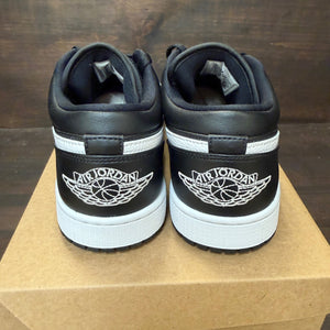 Jordan 1 Low Black White (2022) (Women's) Size 12W (Pre-Owned) - Image 4