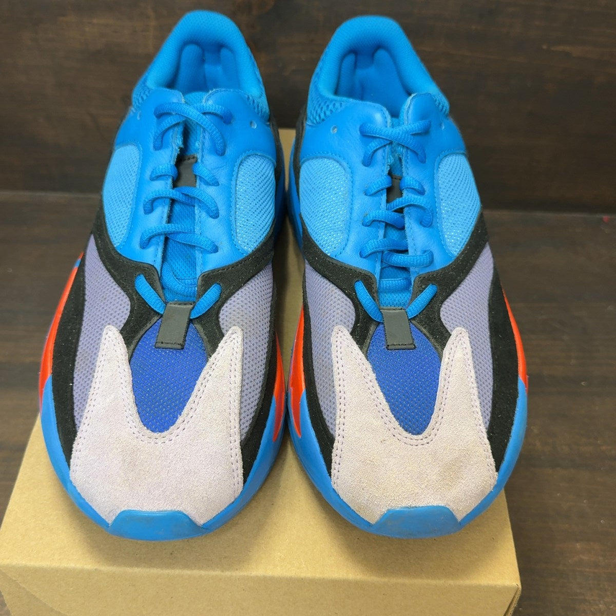 adidas Yeezy Boost 700 Hi-Res Blue Size 11 (Pre-Owned) - Image 3