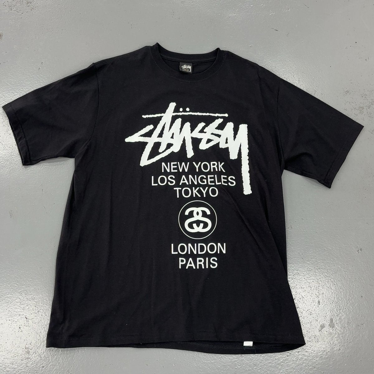 Stussy Tee Size L (Pre-Owned) - front