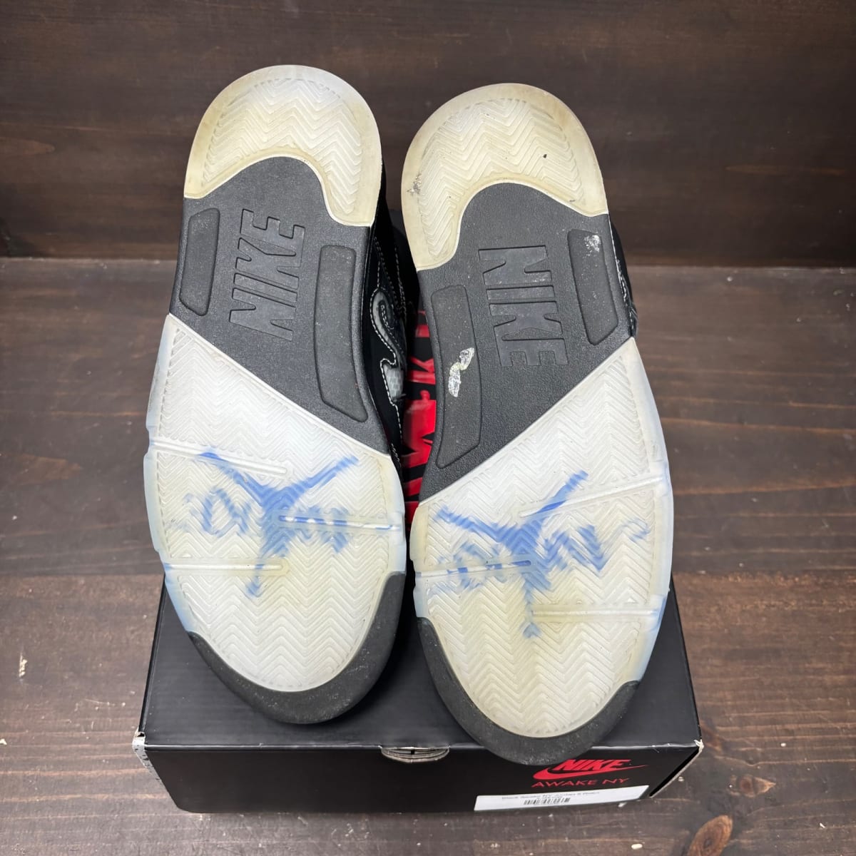 Jordan 5 Retro Awake NY Black Size 8.5 (Pre-Owned) - box