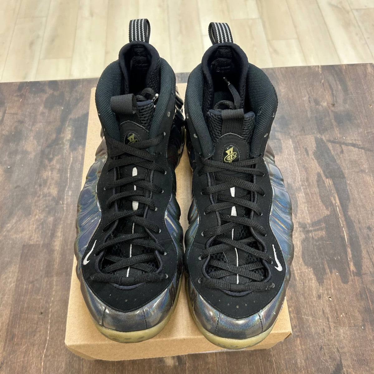 Nike Air Foamposite One Hologram Size 12 (Pre-Owned) - Image 2