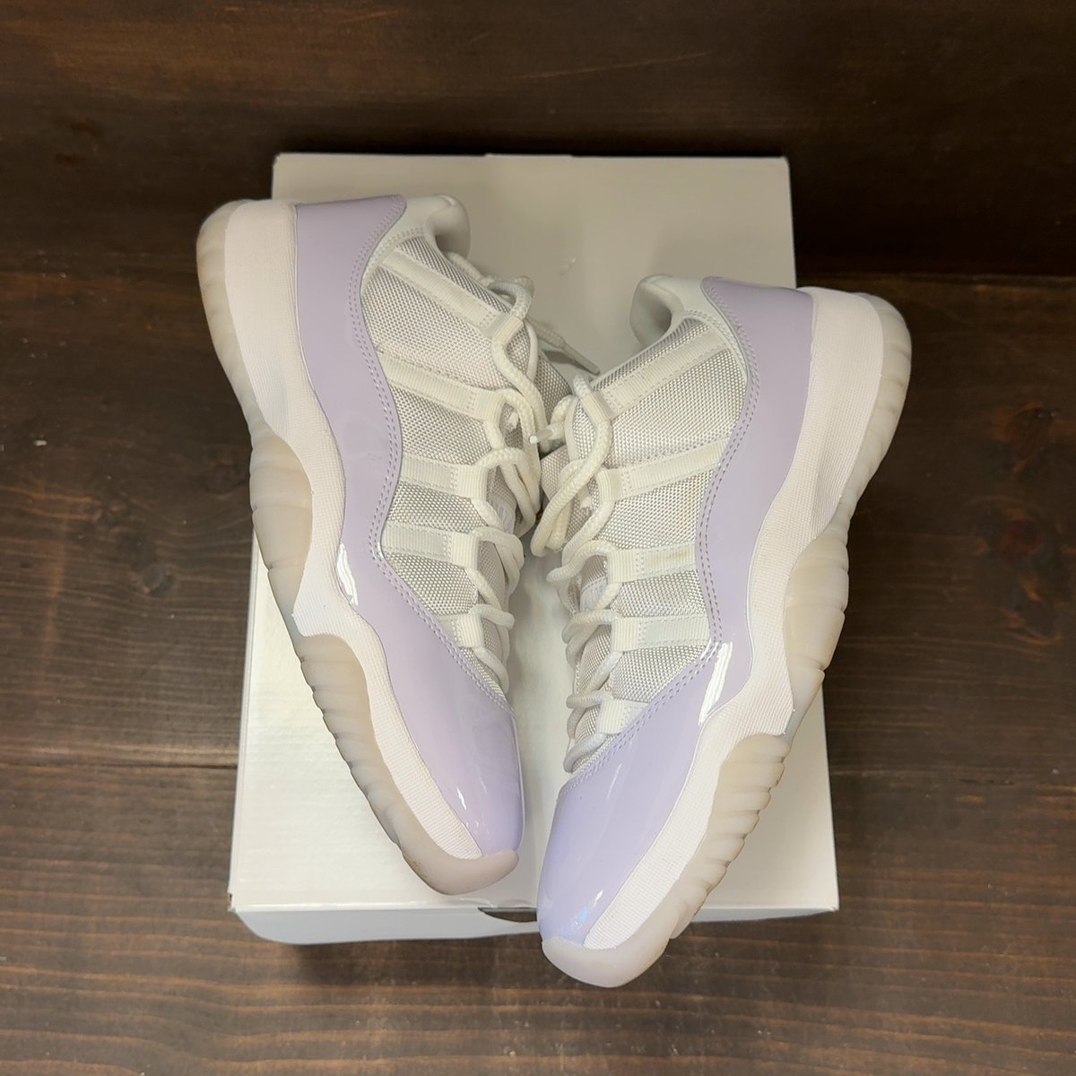 Jordan 11 Retro Low Pure Violet (Women's) Size 10.5W (Pre-Owned) - back