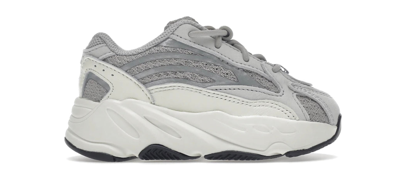 Static Yeezy 700 V2 (TD)