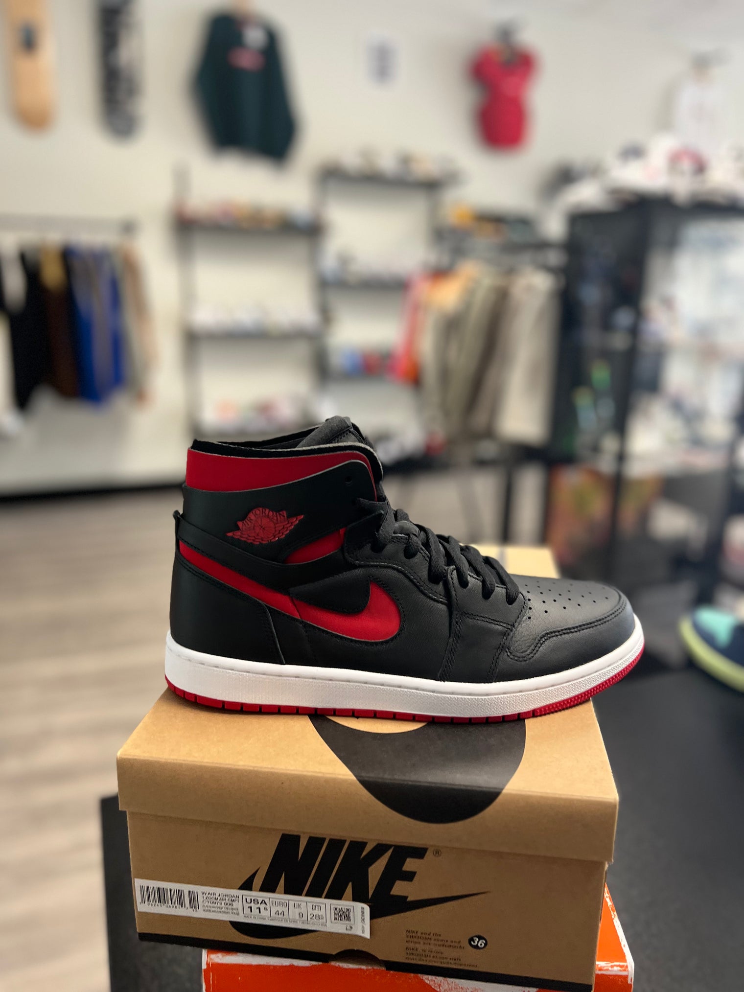 Bred Comfort Zoom Jordan 1 High (W)
