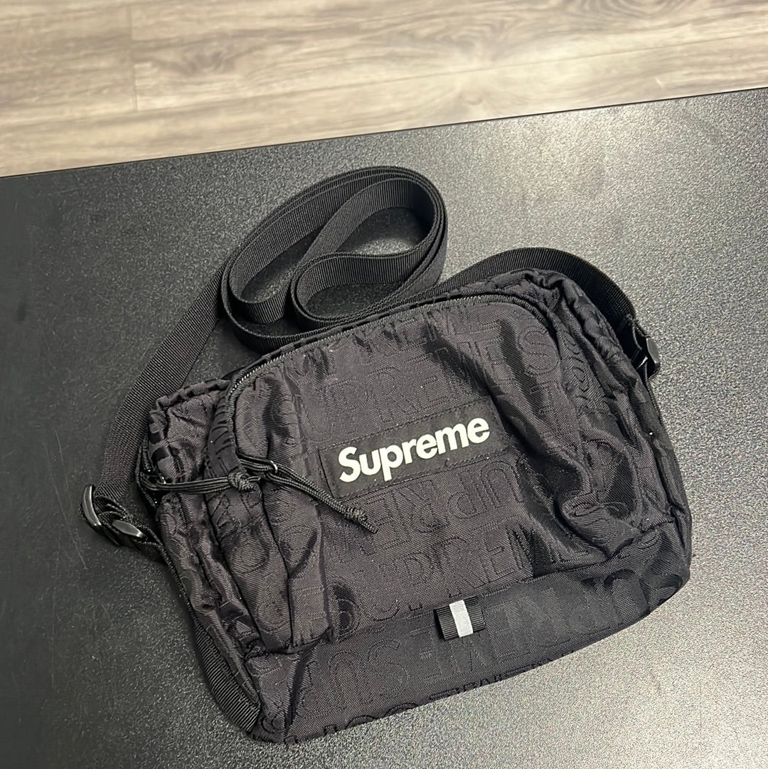 Supreme Shoulder Bag (USED)