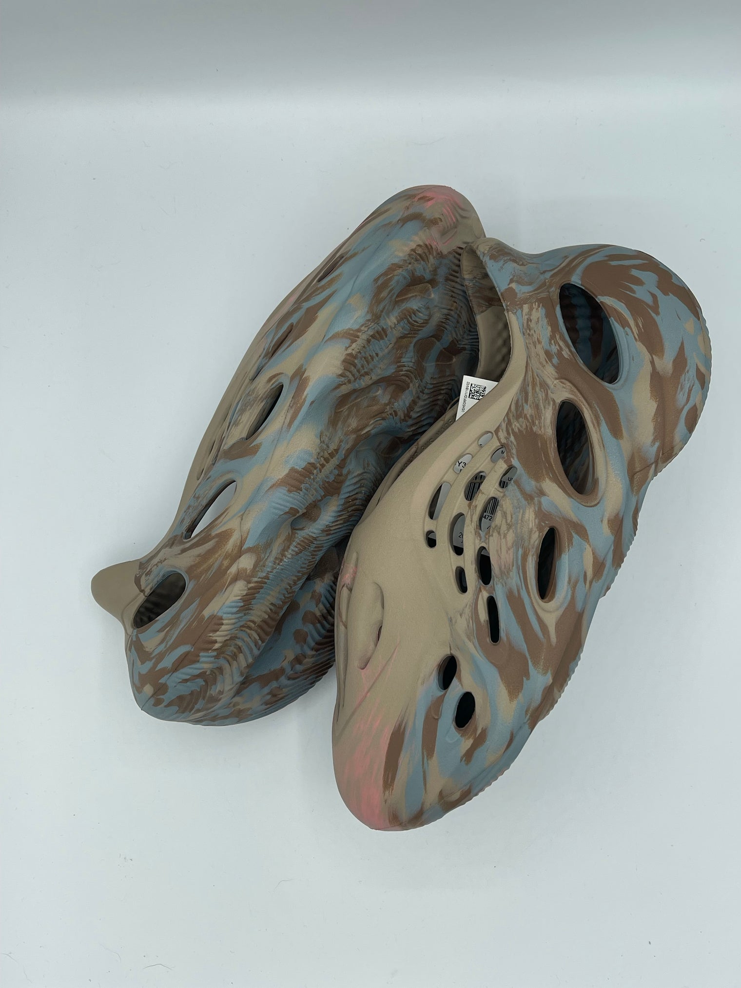 Mx Sand Grey adidas Yeezy Foam RNNR