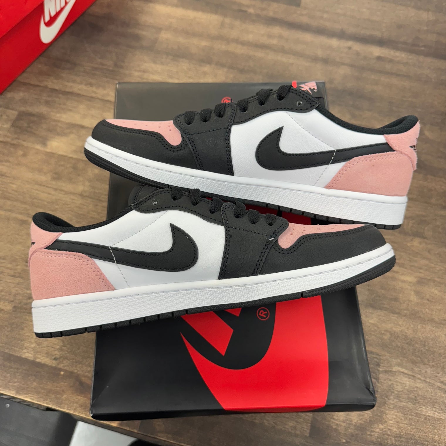 Bleached Coral Jordan 1 Low OG (Like New)