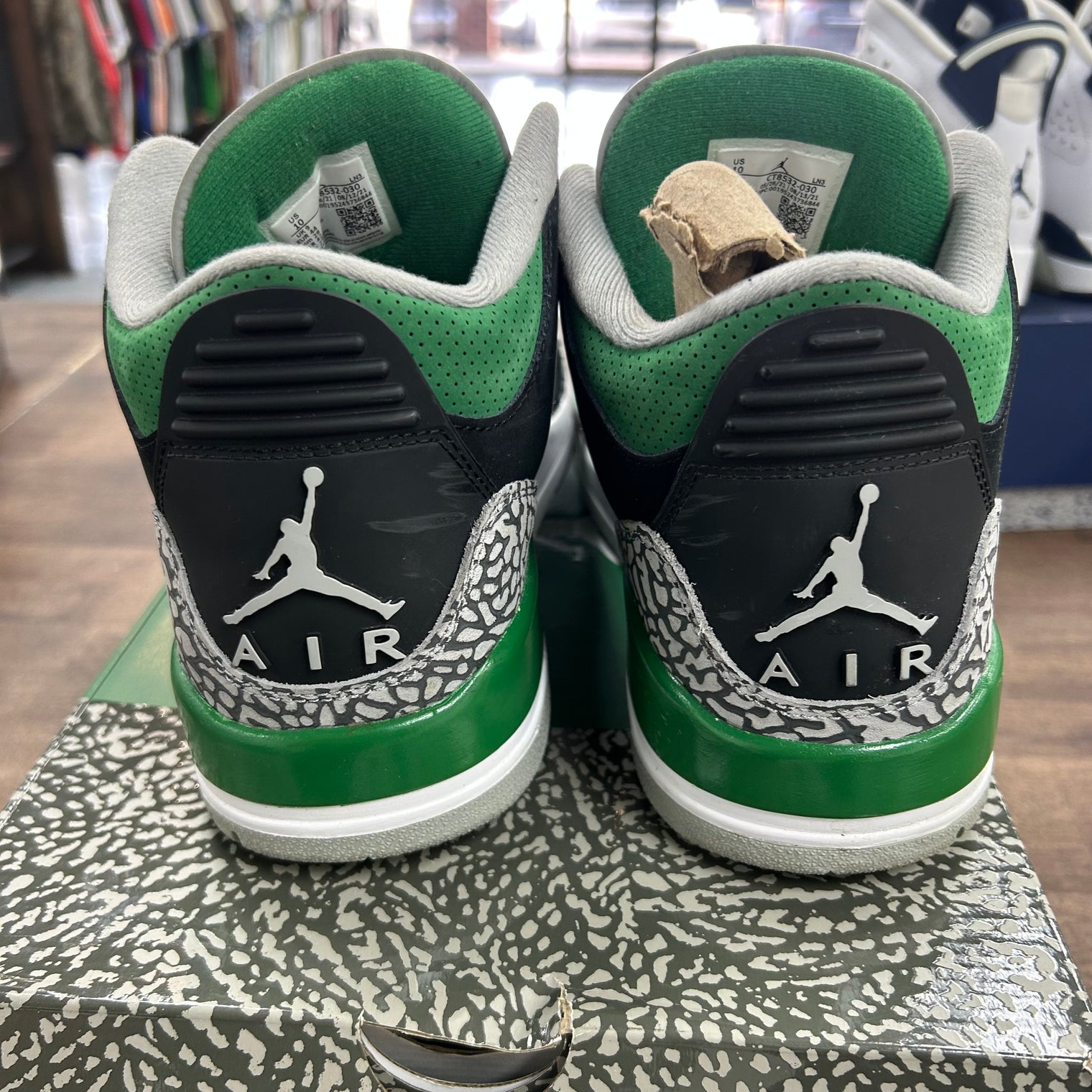 Pine Green Jordan 3 Retro (USED)