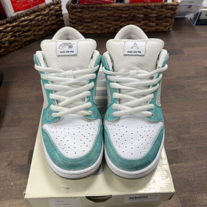 Nike SB Dunk Low April Skateboards - Image 3
