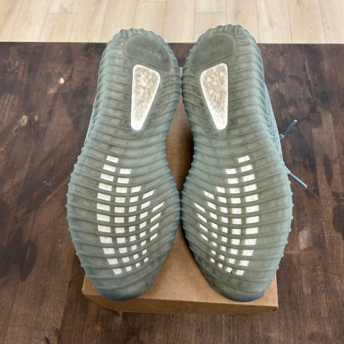 adidas Yeezy Boost 350 V2 Salt Size 12 (Pre-Owned) - Image 5