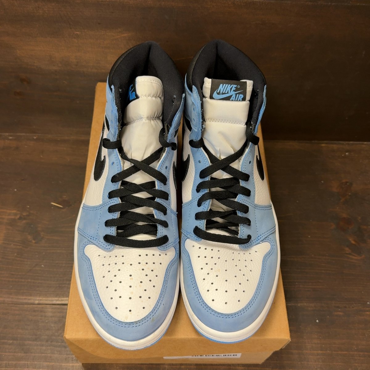 Jordan 1 Retro High OG University Blue Size 11 (Pre-Owned) - tag